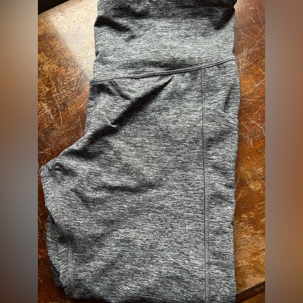 Cropped workout pants